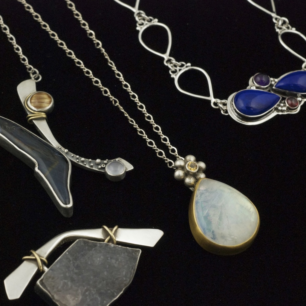 Stone Setting: Cabochons With Angles (Pendant)