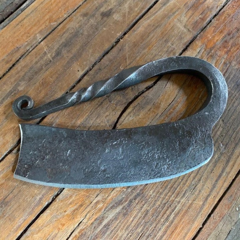 Forge: Bladesmithing a Herb Chopper 